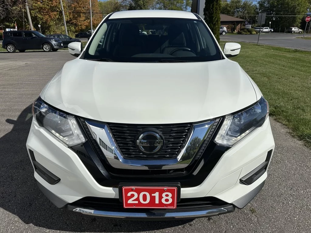Used 2018 Nissan ROGUE FWD S 