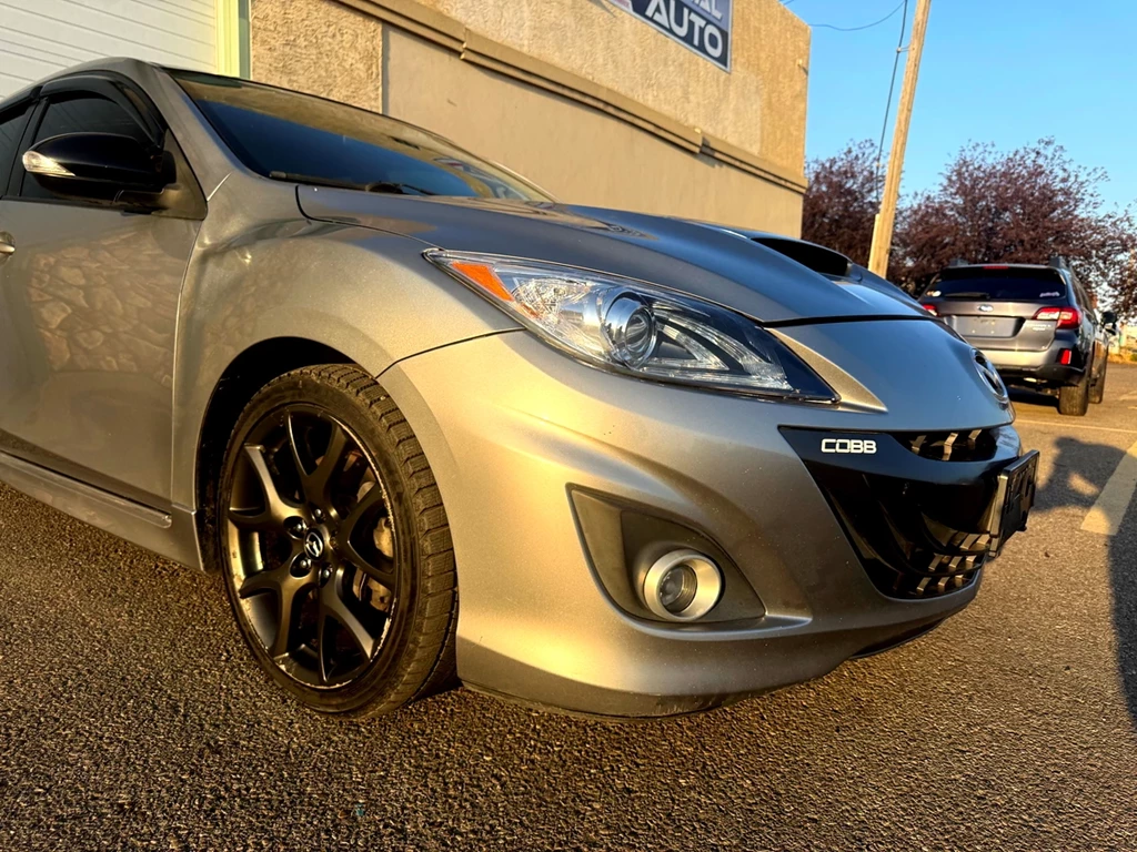 Used 2013 Mazda MAZDA3 SE 