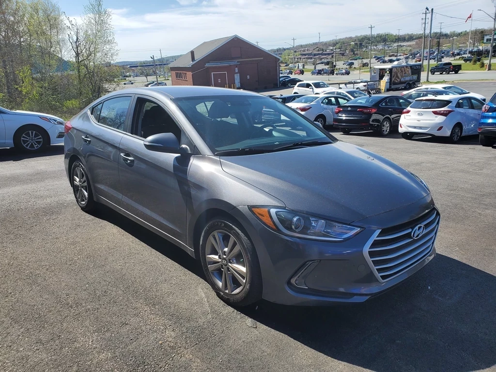 Used 2018 Hyundai ELANTRA WITH BACK UP CAM 