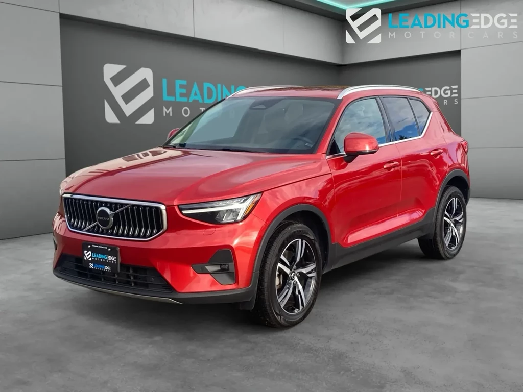Used 2023 Volvo XC40 PLUS BRIGHT THEME 