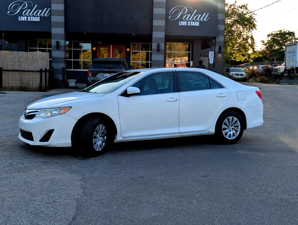Used 2012 Toyota CAMRY SE 