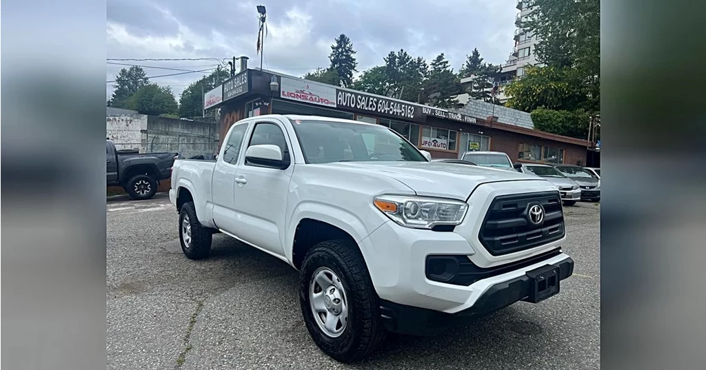 Used 2016 Toyota TACOMA 