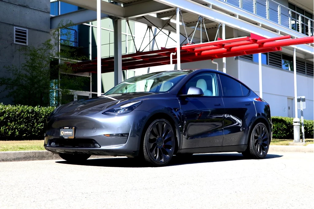 Used 2021 Tesla MODEL Y PERFORMANCE - 456 HORSEPOWER / AWD 