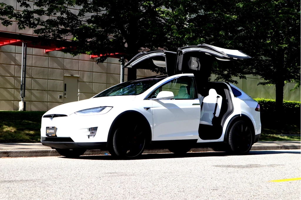 Used 2019 Tesla MODEL X PERFORMANCE - NO ACCIDENT / WHITE 