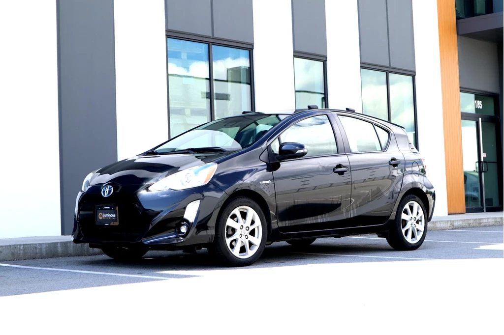 Used 2016 Toyota PRIUS C - HYBRID / NAVI / SUNROOF 