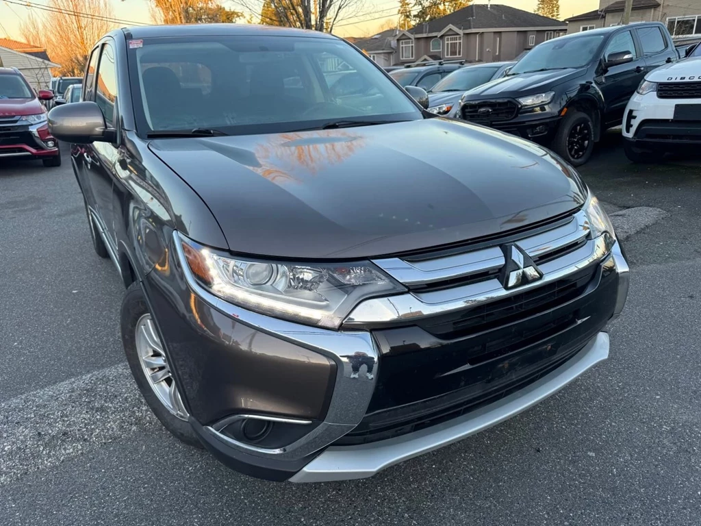 Used 2018 Mitsubishi OUTLANDER 