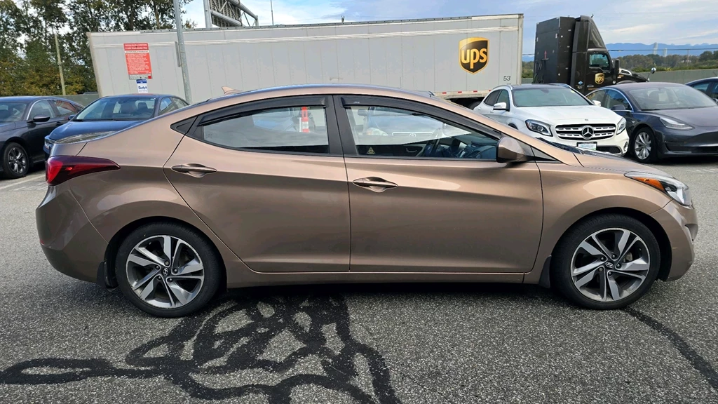 Used 2015 Hyundai ELANTRA FWD 