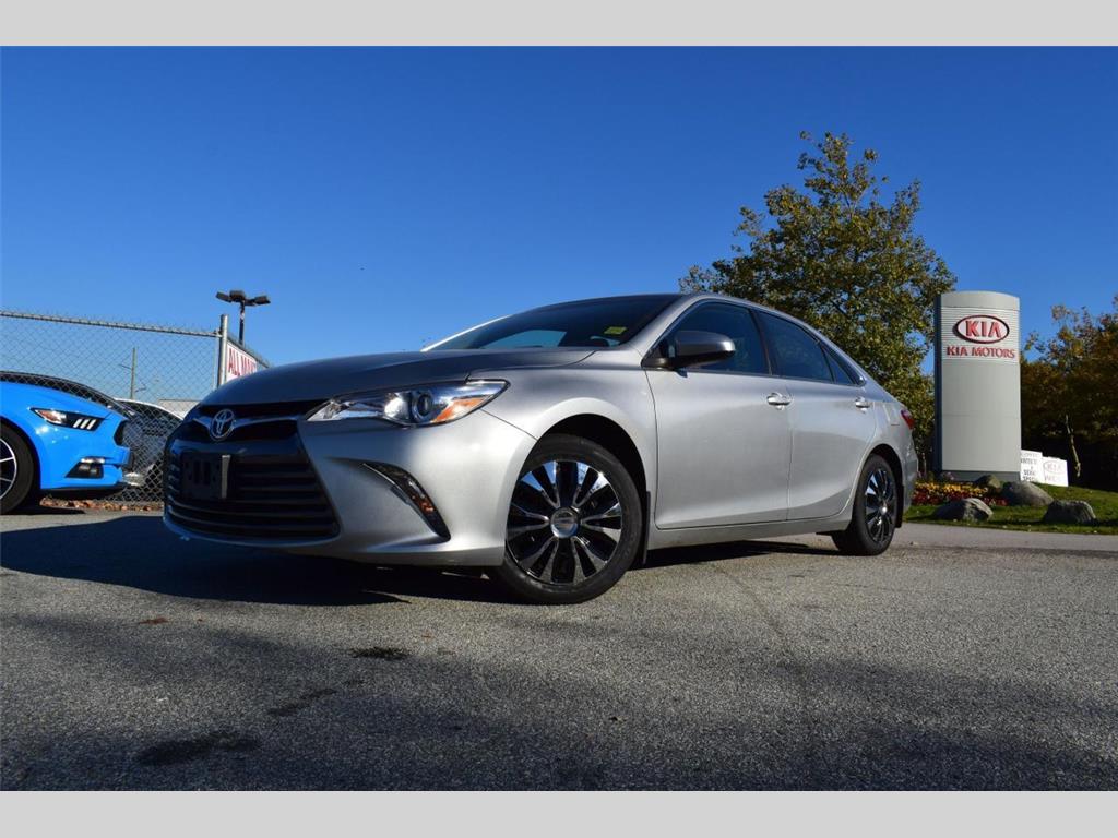 Used 2016 Toyota CAMRY LE