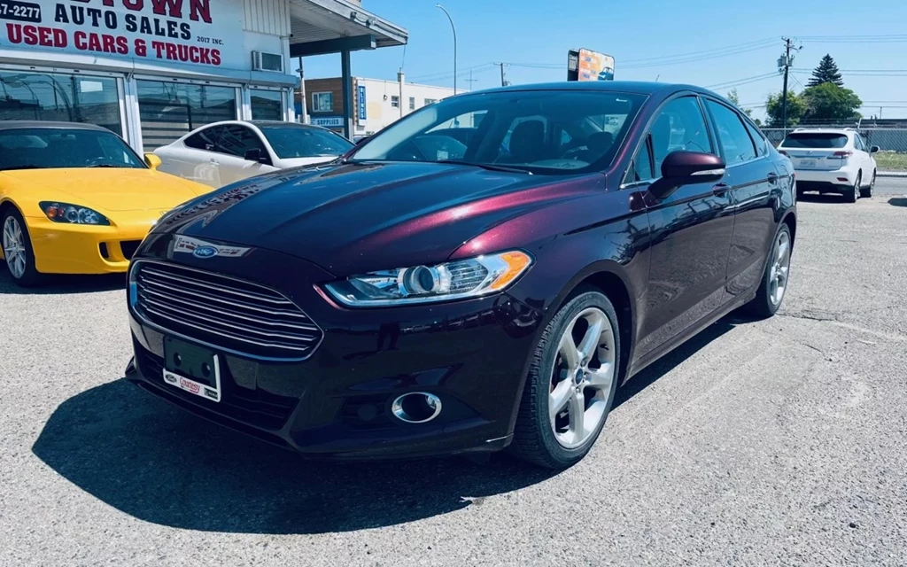 Used 2013 Ford FUSION SE 