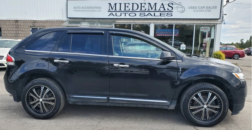 Used 2011 Lincoln MKX 