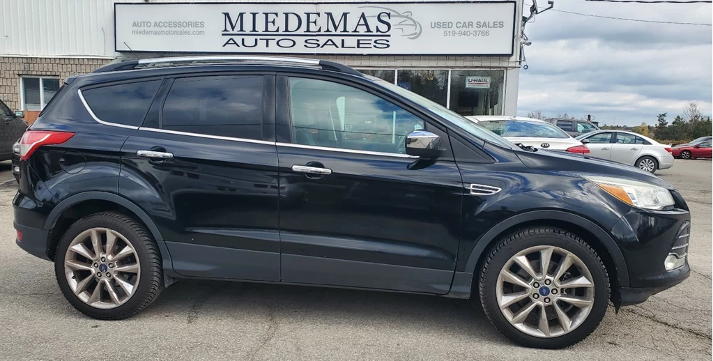 Used 2016 Ford ESCAPE SE AWD 
