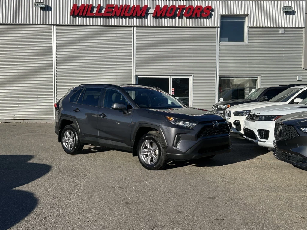 Used 2022 Toyota RAV4 HYBRID LE AWD/NAVIGATION/BACK UP CAMERA/FINAN 