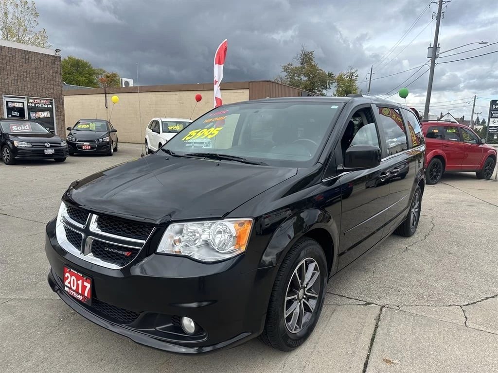 Used 2017 Dodge CARAVAN SXT FULL STOW AND GO 
