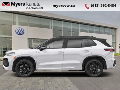 New 2026 Volkswagen TIGUAN Comfortline R-Line Black Edition