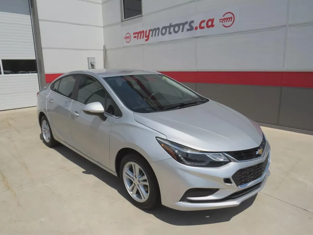 Used 2018 Chevrolet CRUZE LT (**LOW KM!!**SAFETYY/CERTIFIED!!**ALLOY RIMS**DIGITAL TOUCHSCREEN**REVERSE CAMERA**HEATED SEAT...