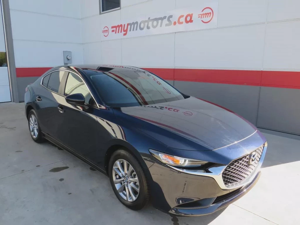 Used 2023 Mazda MAZDA3 GX (**CLEAN TITLE/NO ACCIDENTS!!**SAFETY/CERTIFIED!!**ALLOY RIMS**PUSH BUTTON START**REVERSE CAME...