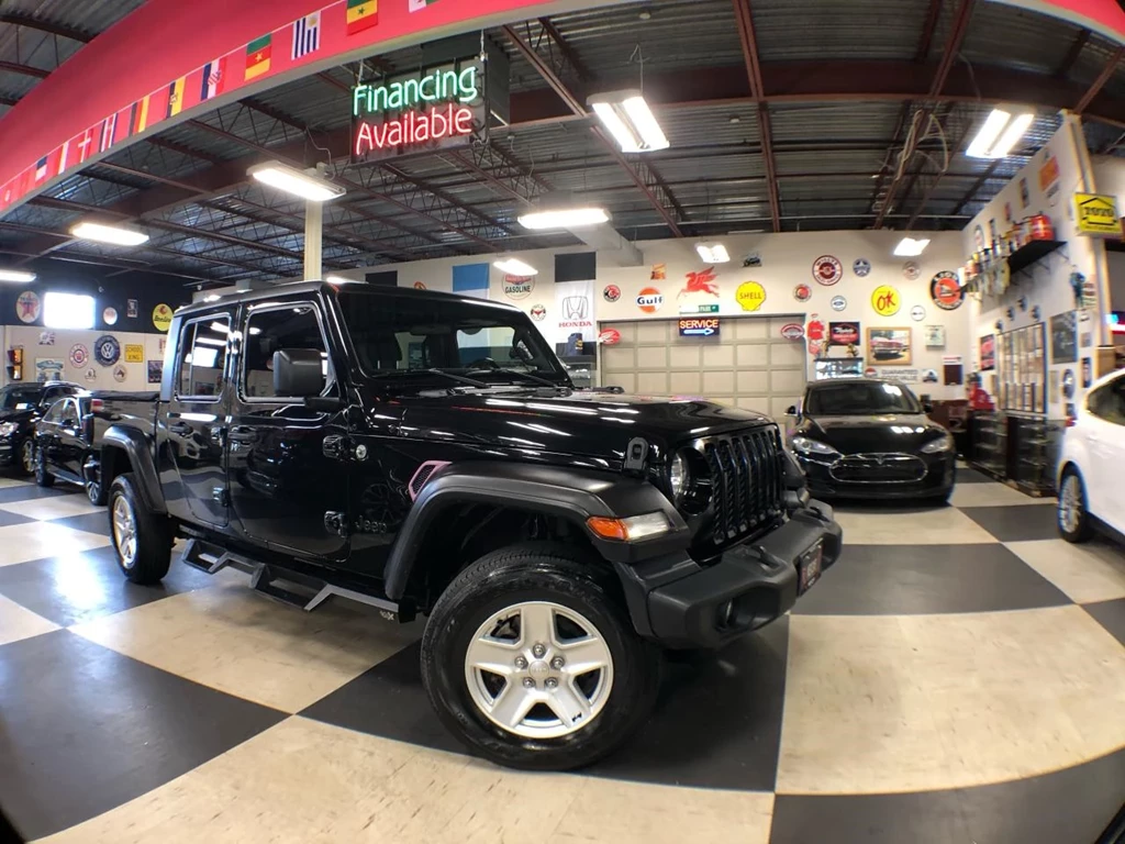 Used 2020 Jeep GLADIATOR Sport S 4WD AUTO B/SPOT A/CARPLAY BACKUP CAMERA