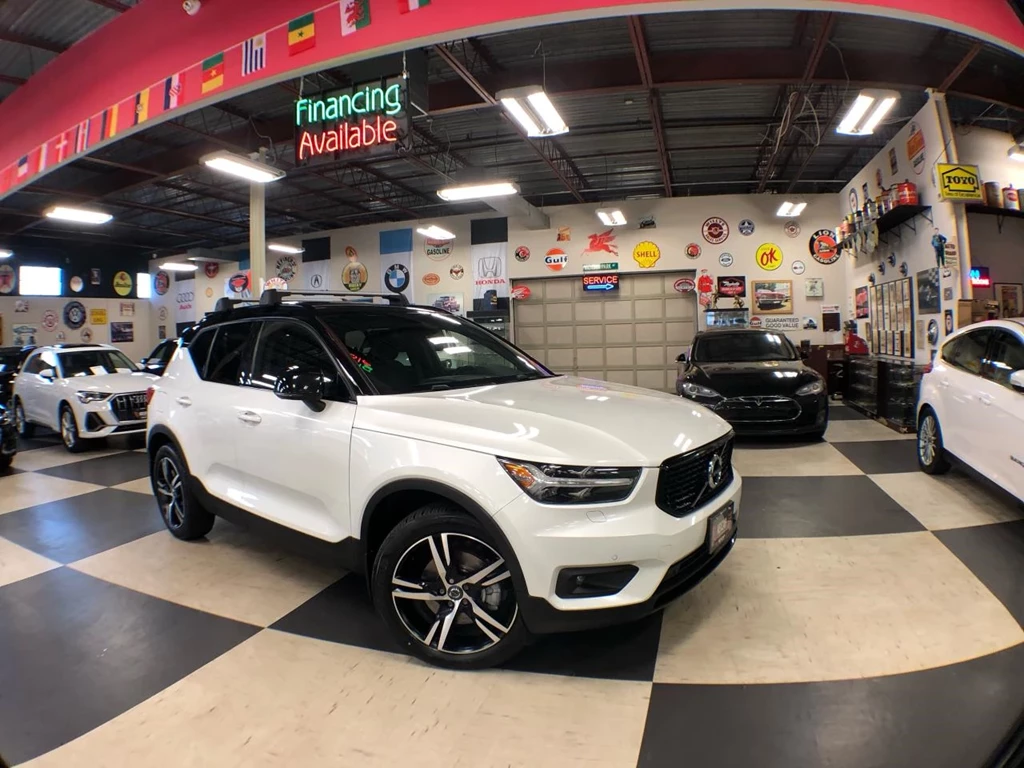 Used 2022 Volvo XC40 R-DESIGN T5 AWD NAV PAN/ROOF B/SPOT CARPLAY CAMERA