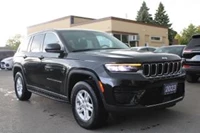 Used 2023 Jeep GRAND CHEROKEE 