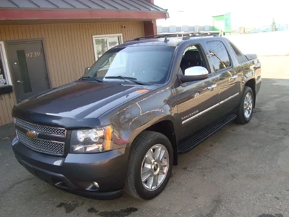 Used 2010 Chevrolet AVALANCHE 