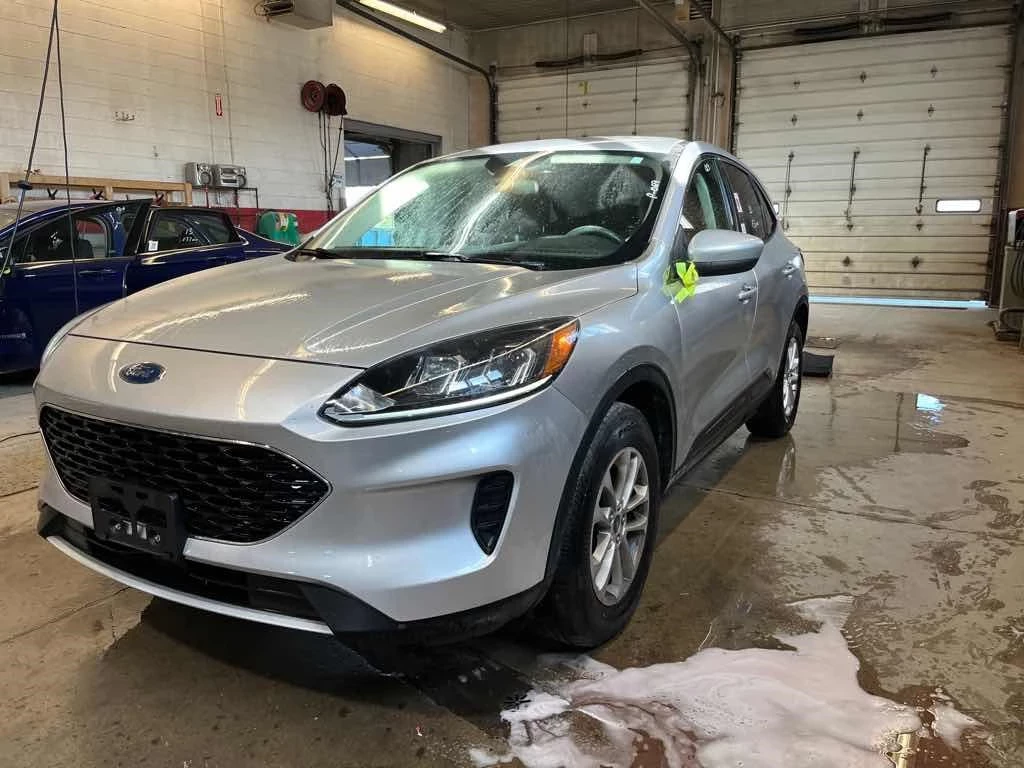 Used 2020 Ford ESCAPE SE
