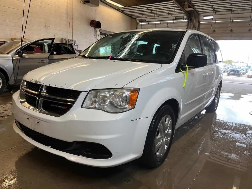 Used 2014 Dodge GRAND CARAVAN SE