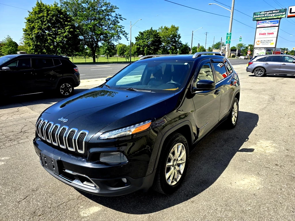 Used 2015 Jeep CHEROKEE LIMITED 4WD I CLEAN CARFAX I LOADED I LEA 