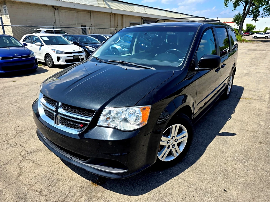 Used 2016 Dodge GRAND CARAVAN SE 