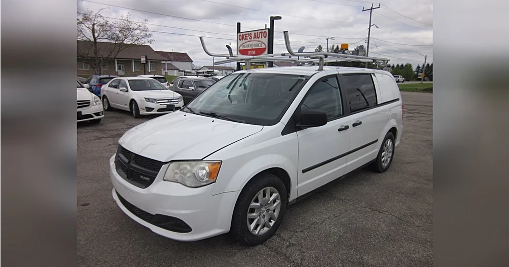 Used 2014 RAM C/V TRADESMAN 119" WB