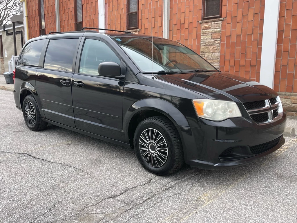 Used 2011 Dodge GRAND CARAVAN 