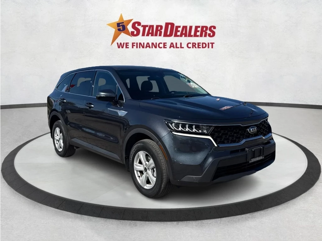 Used 2021 Kia SORENTO AWD HEATED SEATS LOW KMS! WE FINANCE AL... 
