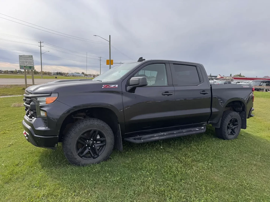 Used 2022 Chevrolet SILVERADO 1500 CUSTOM TRAIL BOSS 