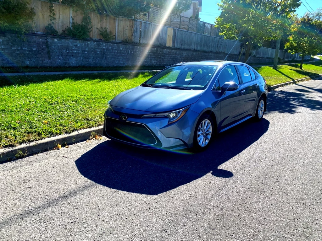Used 2020 Toyota COROLLA XLE 