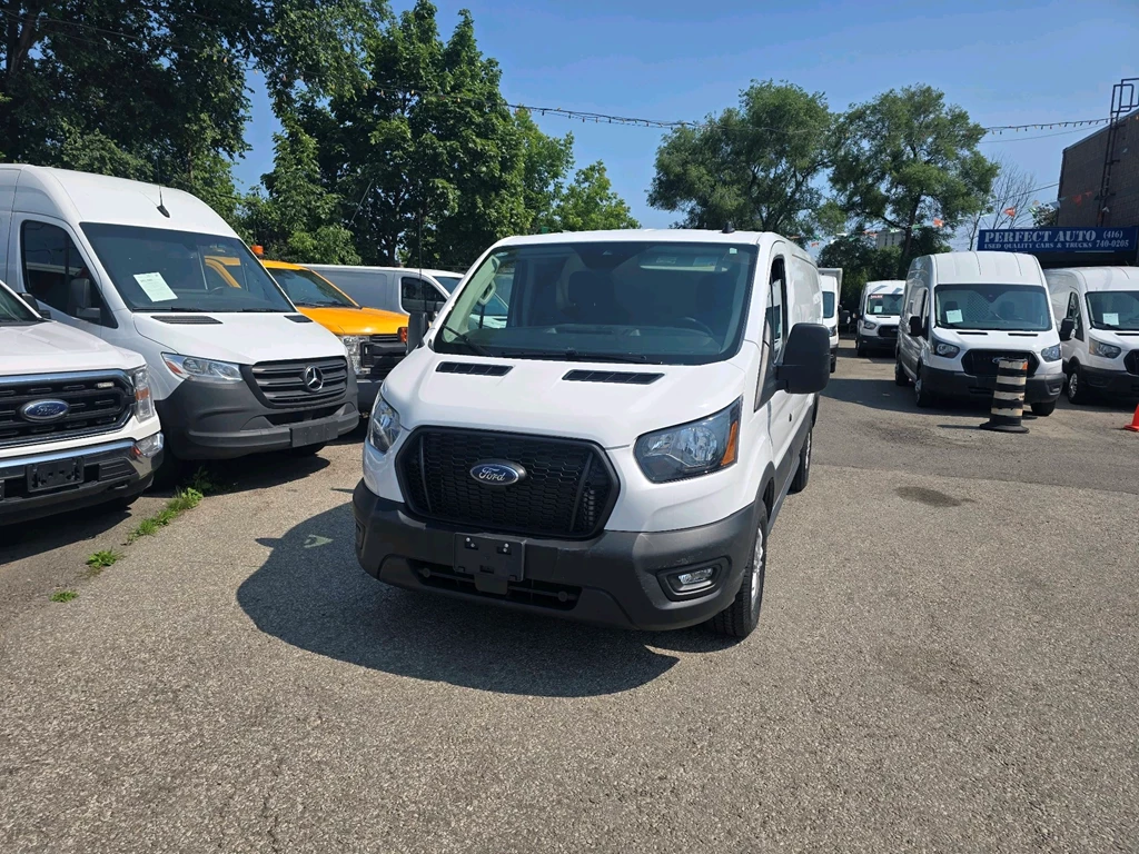Used 2023 Ford TRANSIT R 