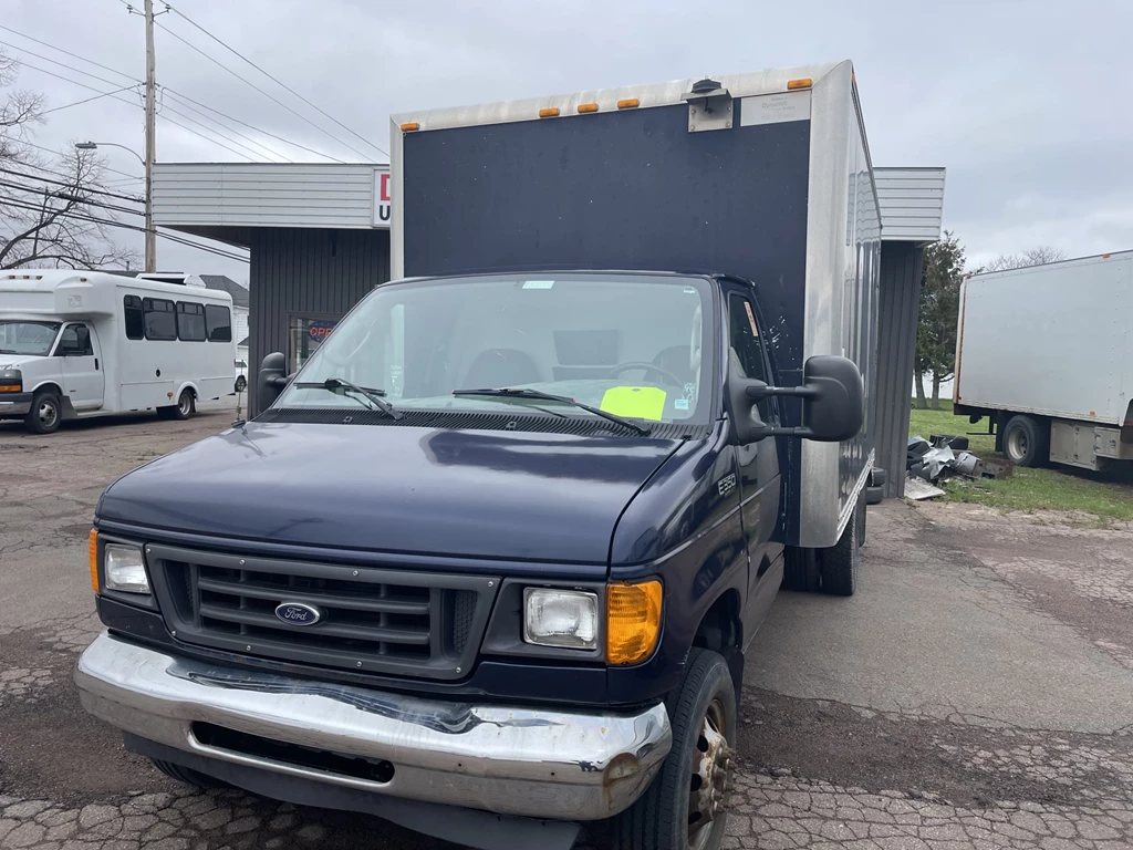 Used 2004 Ford ECONOLINE E-350 SUPER DUTY Trim Level: E-350 Super Duty