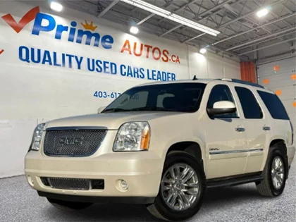 Used 2013 GMC YUKON DENALI AWD V8. 7-SEATER. 1 OWNER! NO ACCI... 