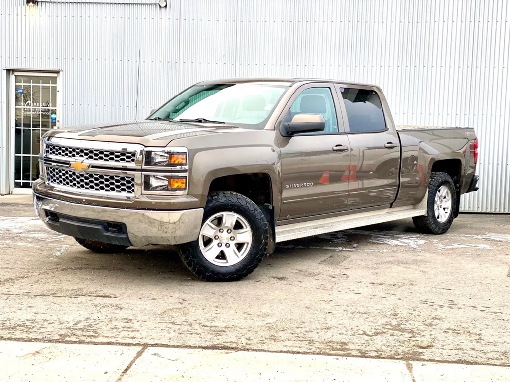 Used 2015 Chevrolet SILVERADO 1500 LT CREW CAB SHORT BOX 4-WHEEL DR... Crew Cab Short Box 4-Wheel Drive LT w/1LT