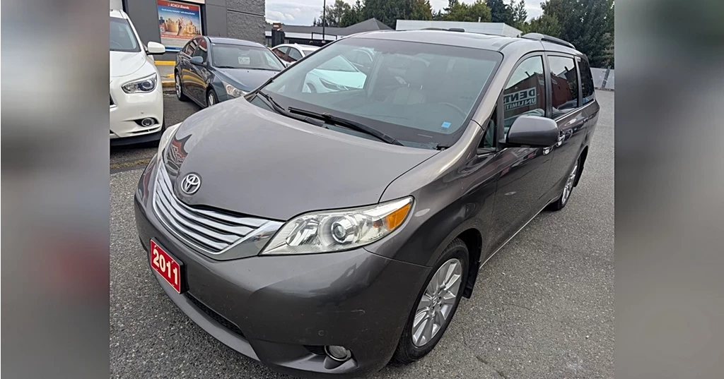 Used 2011 Toyota SIENNA AWD LIMITED 7-PASS AWD Limited 5dr 7-Pass Van V6