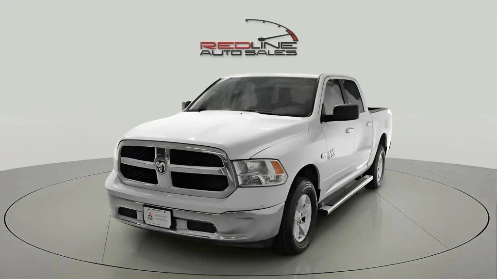 Used 2018 RAM 1500 CREW CAB SLT 4X4 140.5 -5.7 BOX. WE APPROVE 