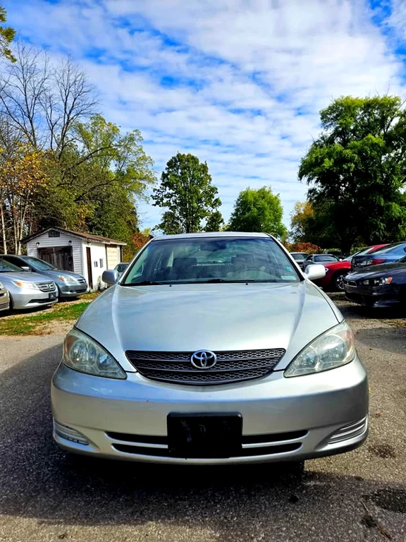 Used 2002 Toyota CAMRY XLE 