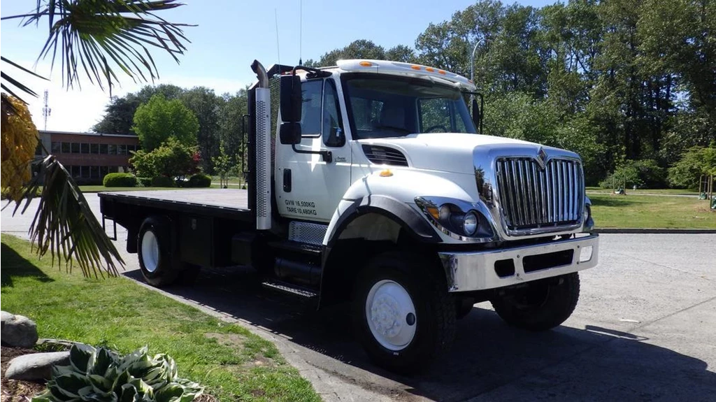 Used 2015 International 7400 16 Foot Flat Deck Diesel 4X4 Air Brakes