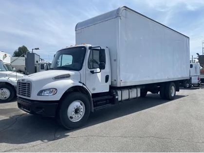 Used 2017 Freightliner M2106 26 foot Cube Van Diesel Power Tailgate Air Brakes