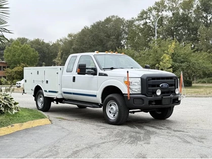 Used 2015 Ford F-350 SD SuperCab 4WD Service truck