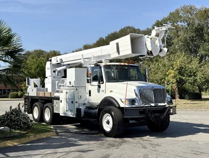 Used 2006 International 7500 Diesel Altec Bucket Truck with Air Brakes