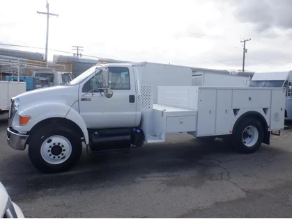 Used 2011 Ford F-750 Service Truck 2WD 3 Seater Diesel