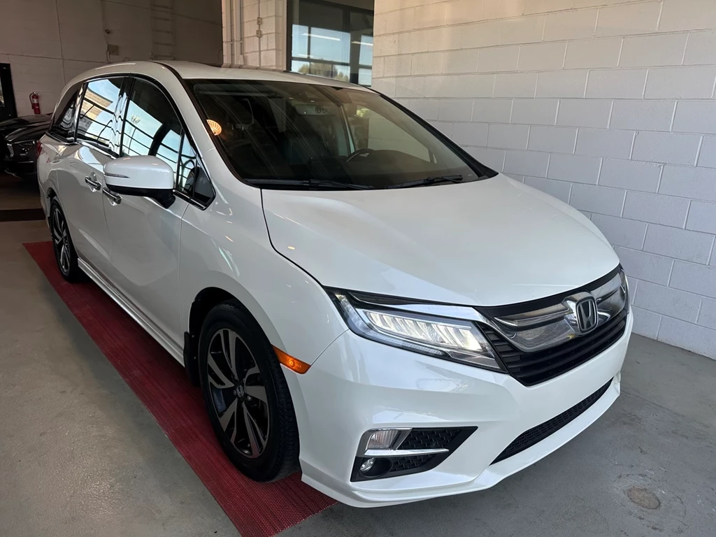 Used 2018 Honda ODYSSEY TOURING | V6 | LEATHER | SUNROOF | DVD 