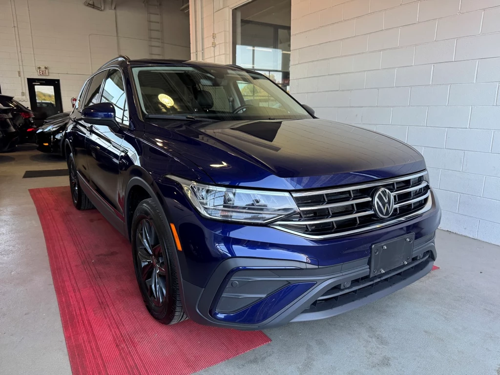 Used 2024 Volkswagen TIGUAN SE ? AWD | TURBO | LOW KM | LOADED WI 