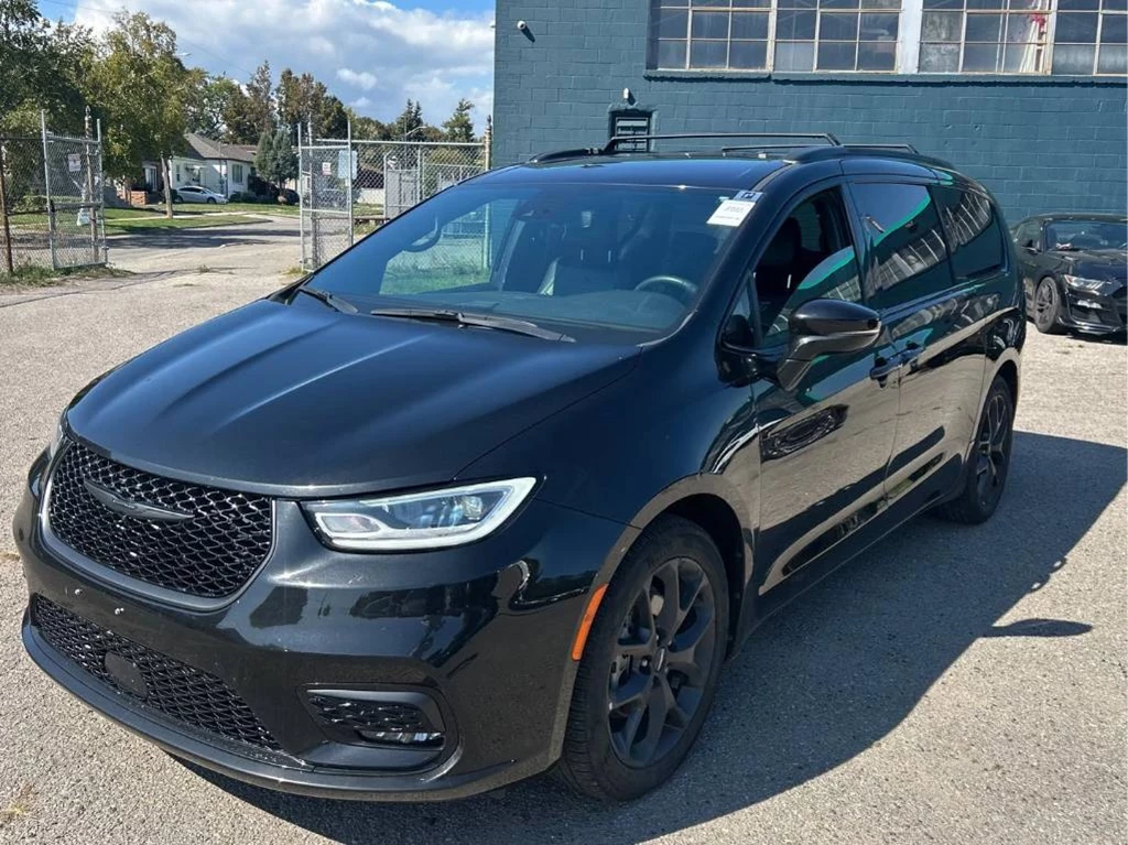 Used 2022 Chrysler PACIFICA TOURING-L 