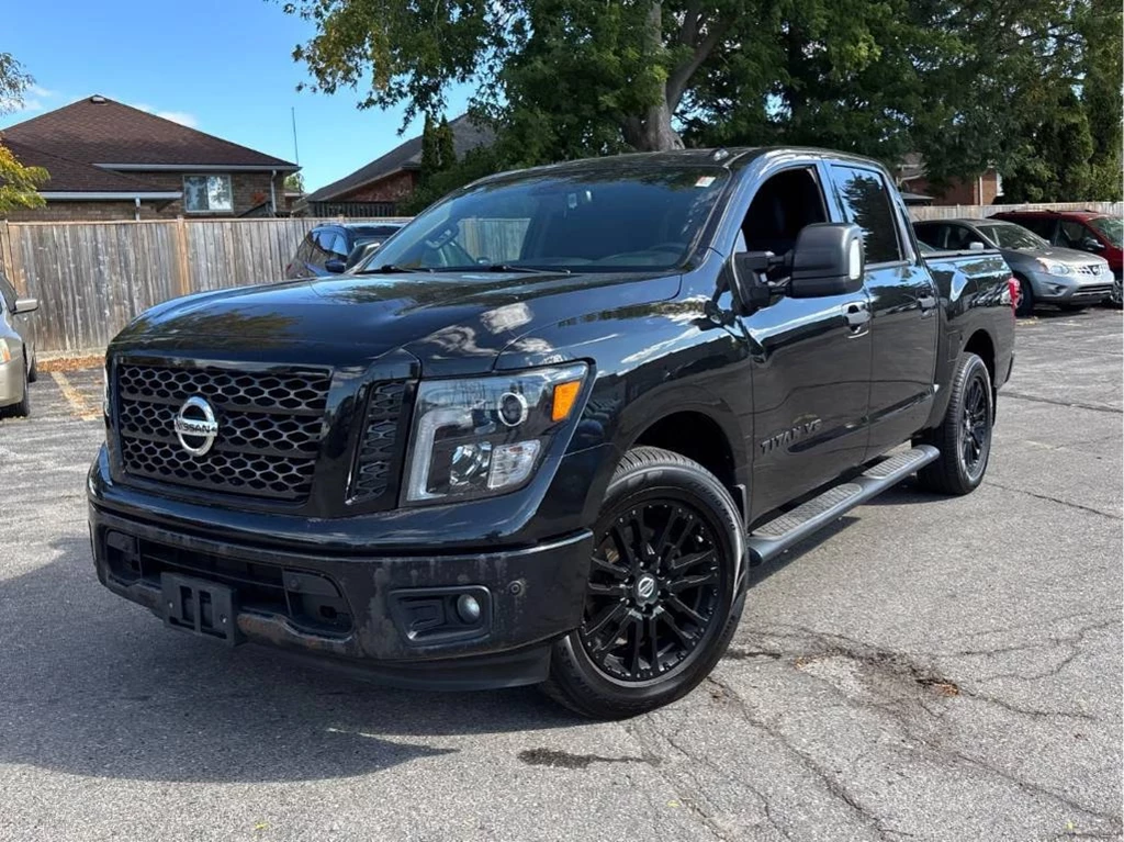 Used 2018 Nissan TITAN PRO-4X CREW CAB 4WD 