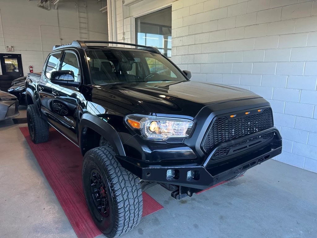 Used 2023 Toyota TACOMA SR5 DOUBLE CAB LONG BED V6 6AT 4WD 